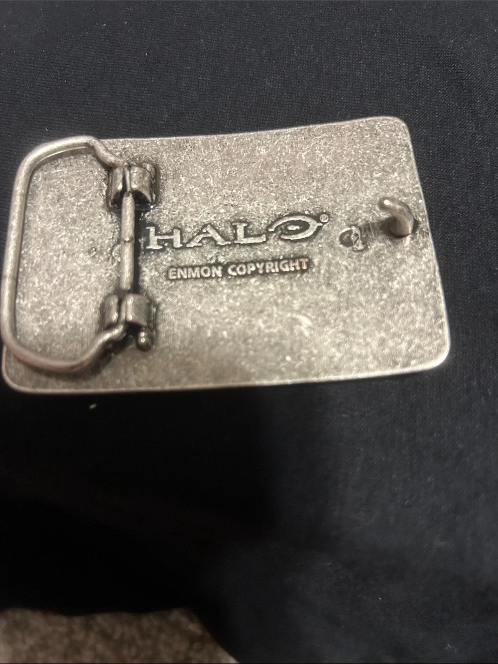 Halo line-art engraving of Master Chief’s Mark VI Mjolnir helmet belt buckle